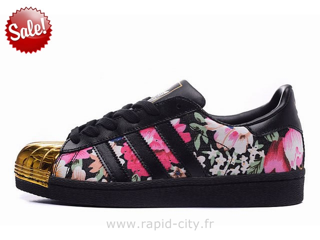 basket adidas fleuri femme